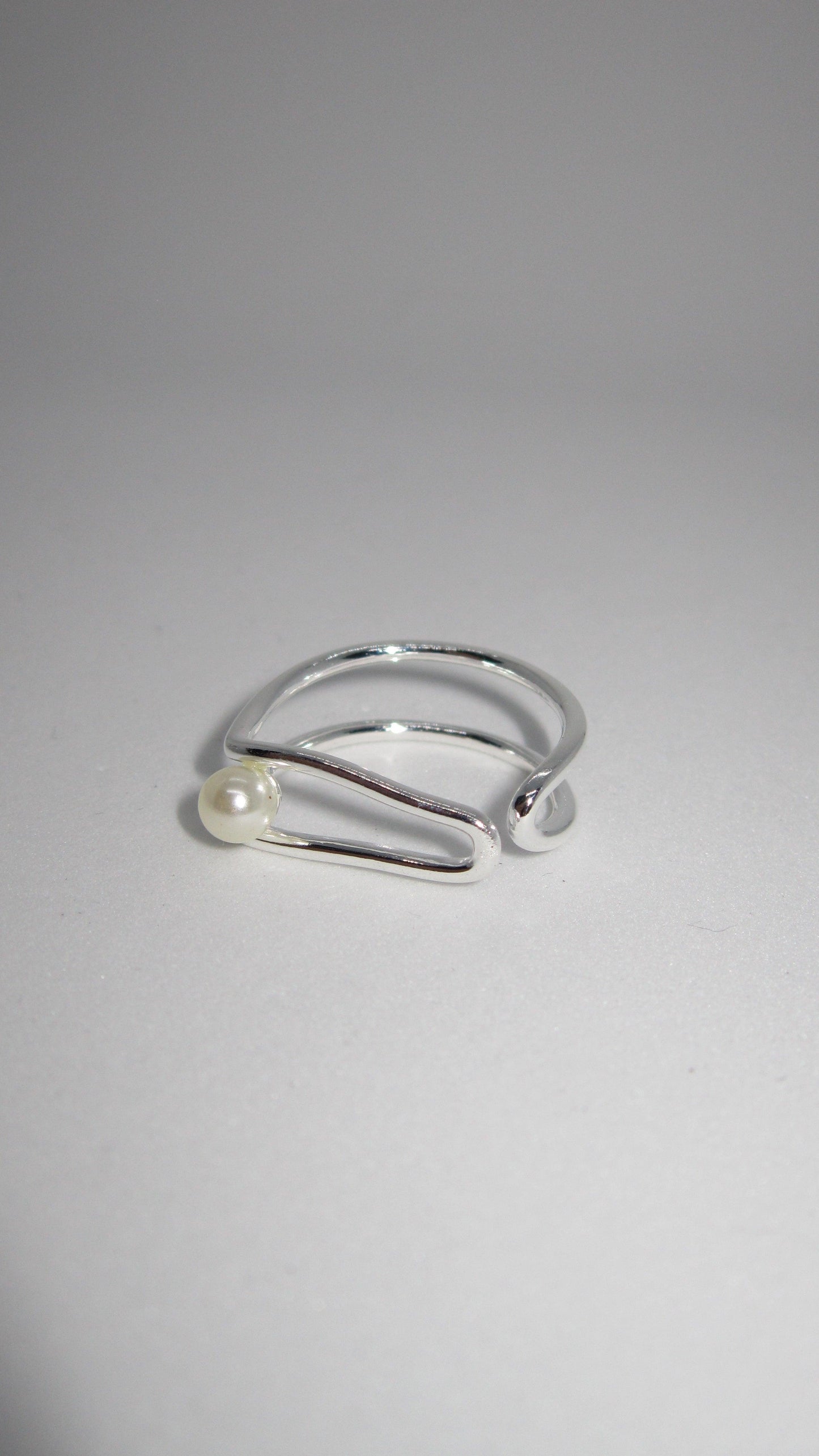 PEARLSCENT ring