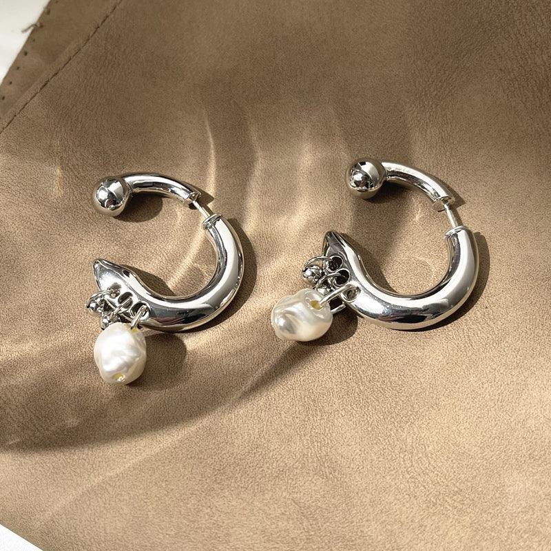 SIREN'S LUSTER earrings